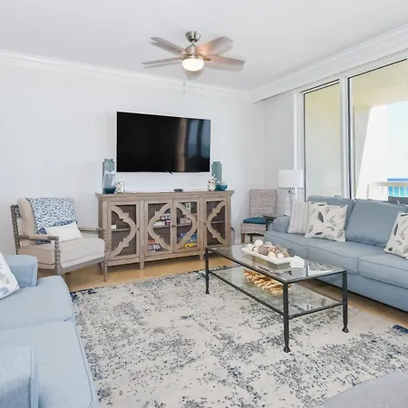 Silver Beach Towers W503